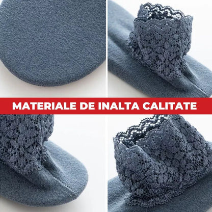 SET 8 PERECHI DE SOSETE CU DANTELA